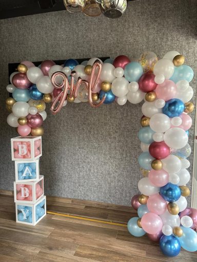 Vierkante ballonnenboog babyshower